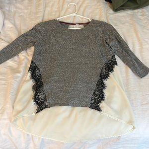 Black, white & grey quarter sleeves top - size S
